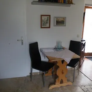 Bernd Apartment